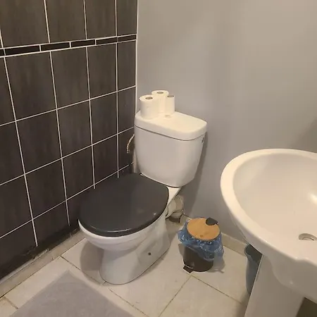 T1 Place Keruscun Proche Du Centre & De La Gare Avec Internet Apartment Brest